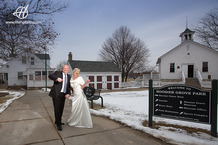 Winter Wedding Hoosier Barn Streamwood Il Maureen And Brad